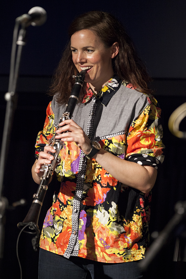 Anna Meredith playing clarinet.