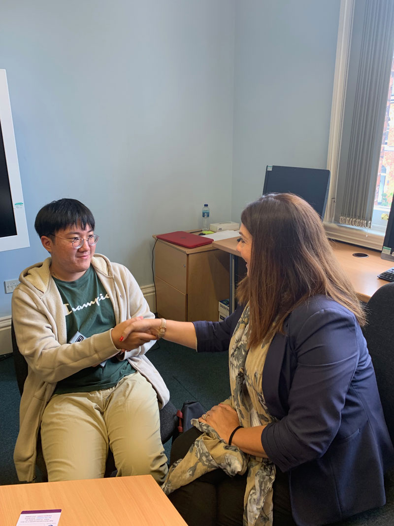 Sarah Bradshaw and her new student 