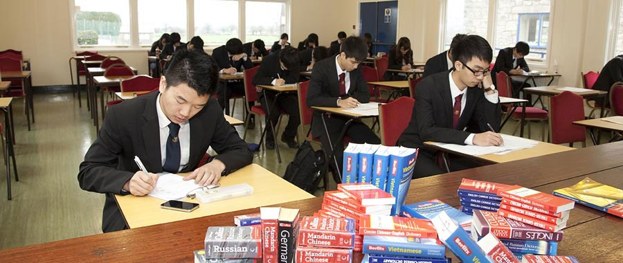 Ruthin School students 