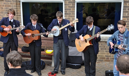 busking boys from stamford endowed schools