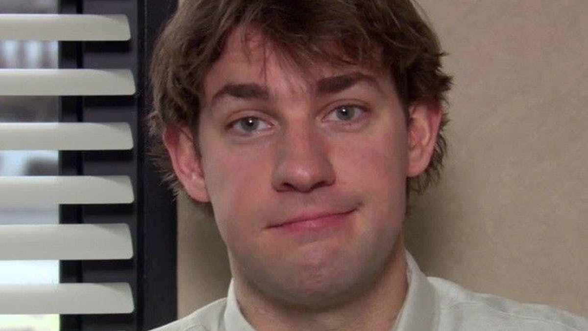 Jim de The Office com cara de "é... então"