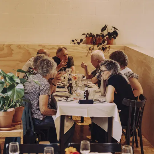 Restaurant opening steur familie