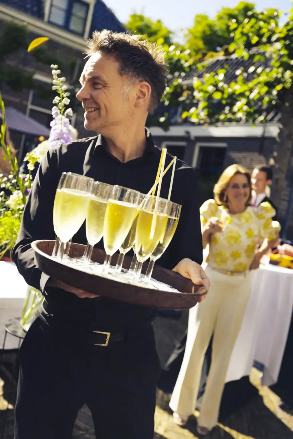 Champagne lachende ober Binnenplaats