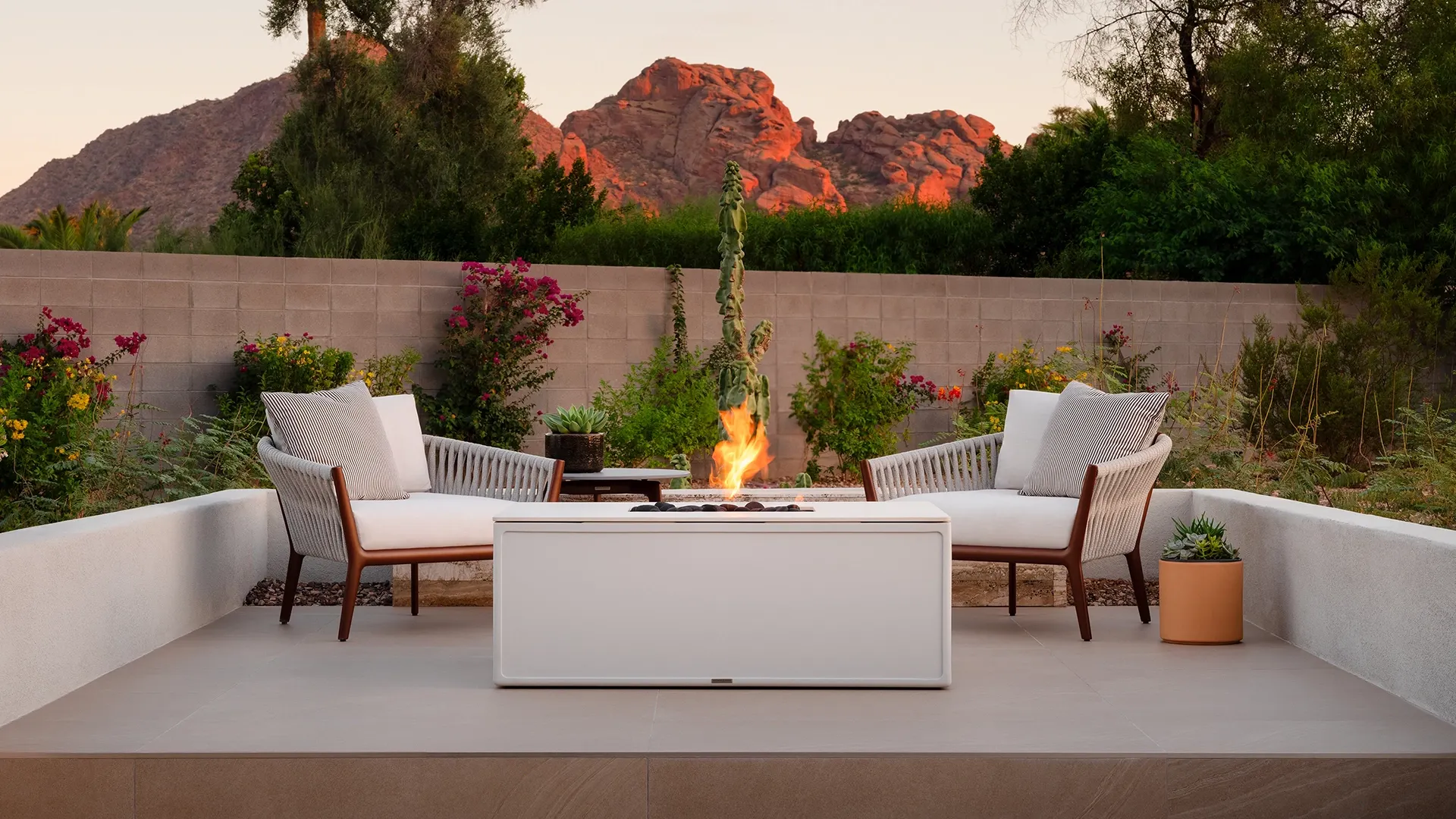 H Collection - Timeless Outdoor Rope Furniture - Brown Jordan