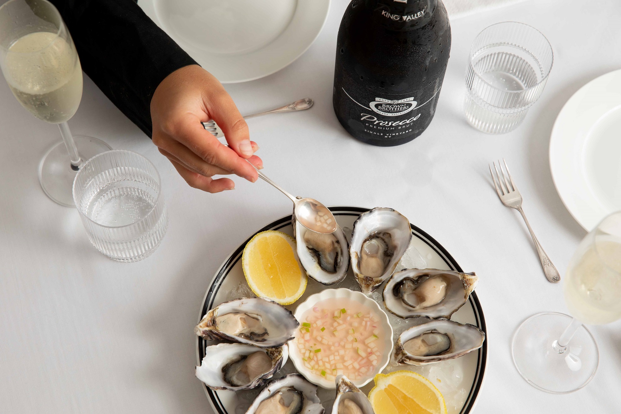 BB Prosecco Brut with oysters
