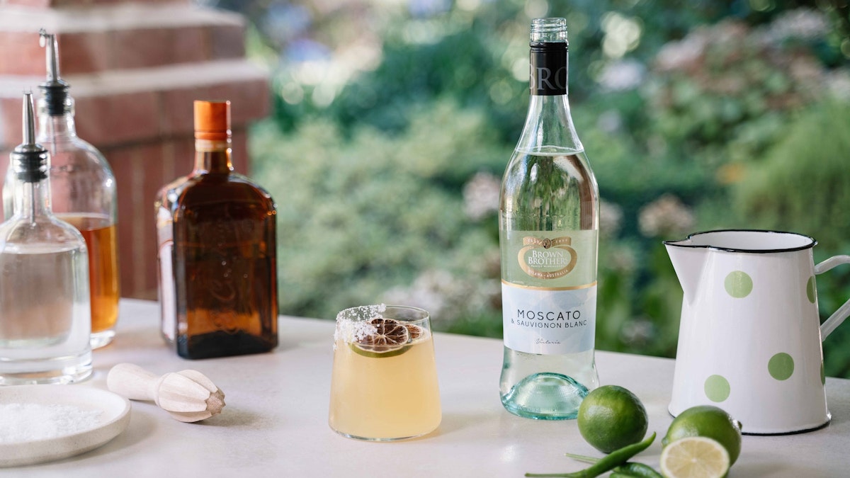 Spicy Moscato Jalapeno cocktail recipe