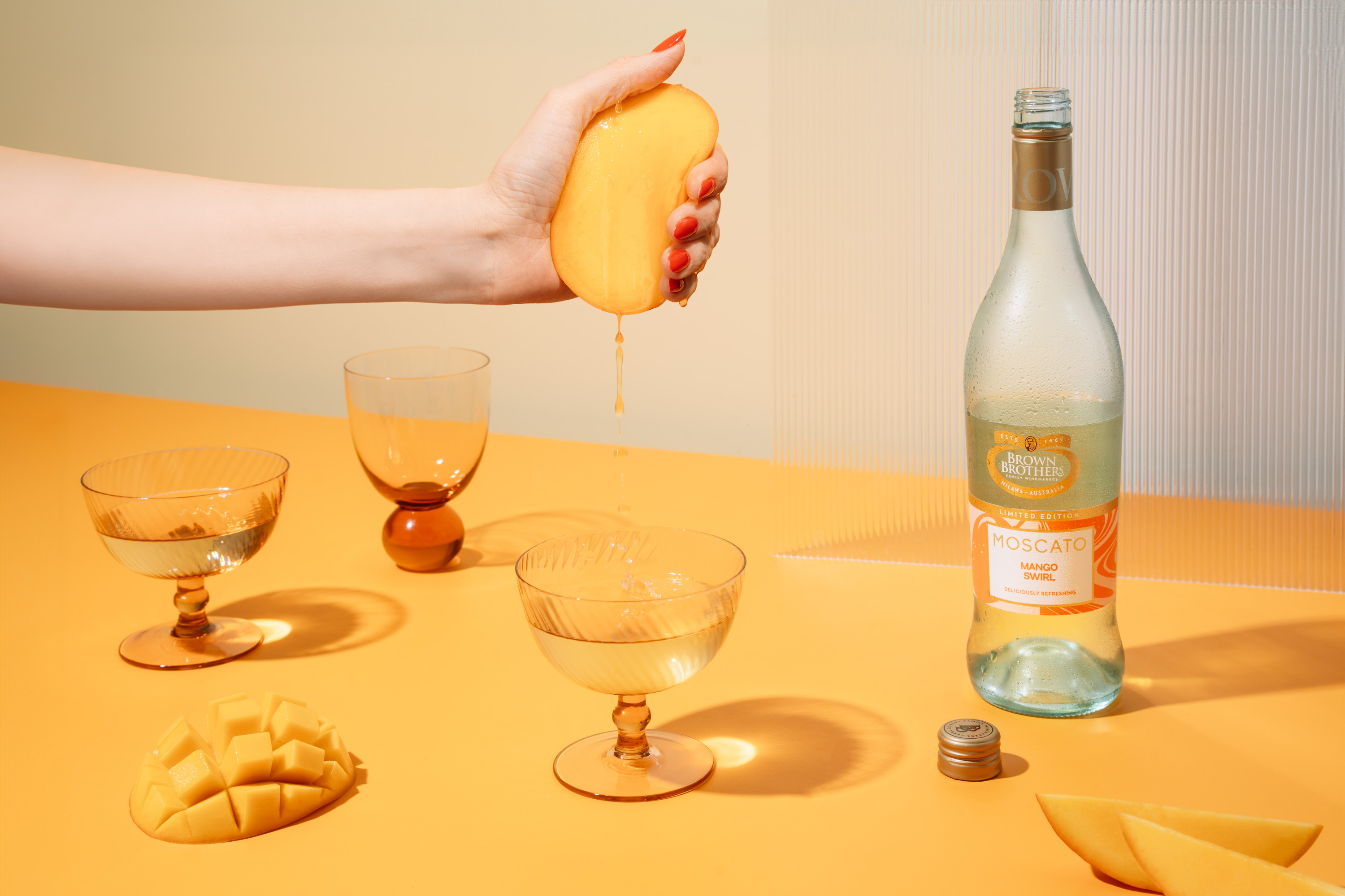 Brown Brothers Limited Edition Moscato Mango Swirl