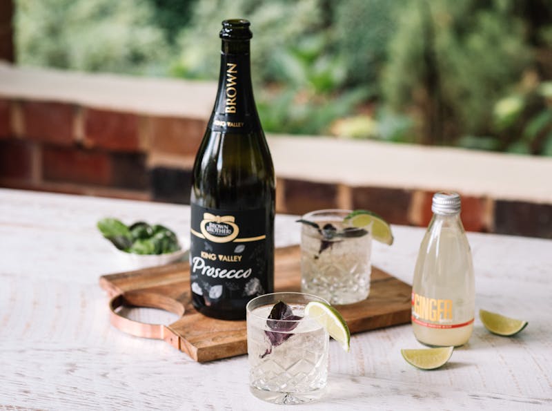 Prosecco Sparkling Ginger Fizz cocktail