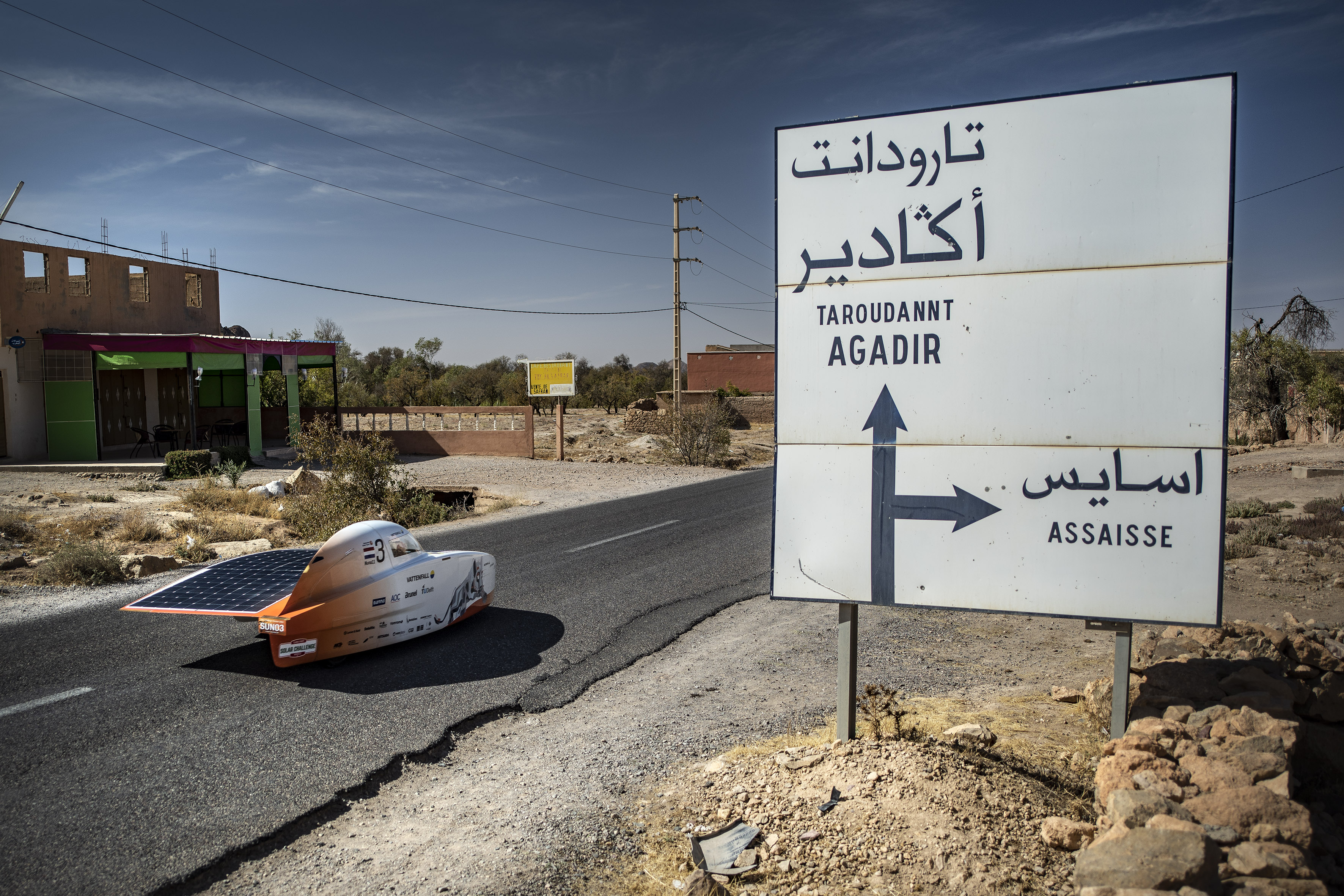 Nuna 11 op de Marokkaanse weg