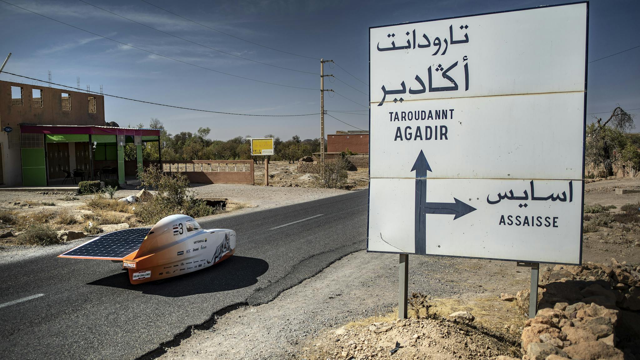 Nuna 11 on the Moroccan road