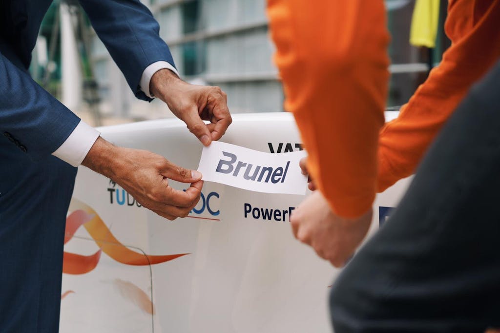 Brunel nieuwe hoofdsponsor zonneraceteam TU Delft
