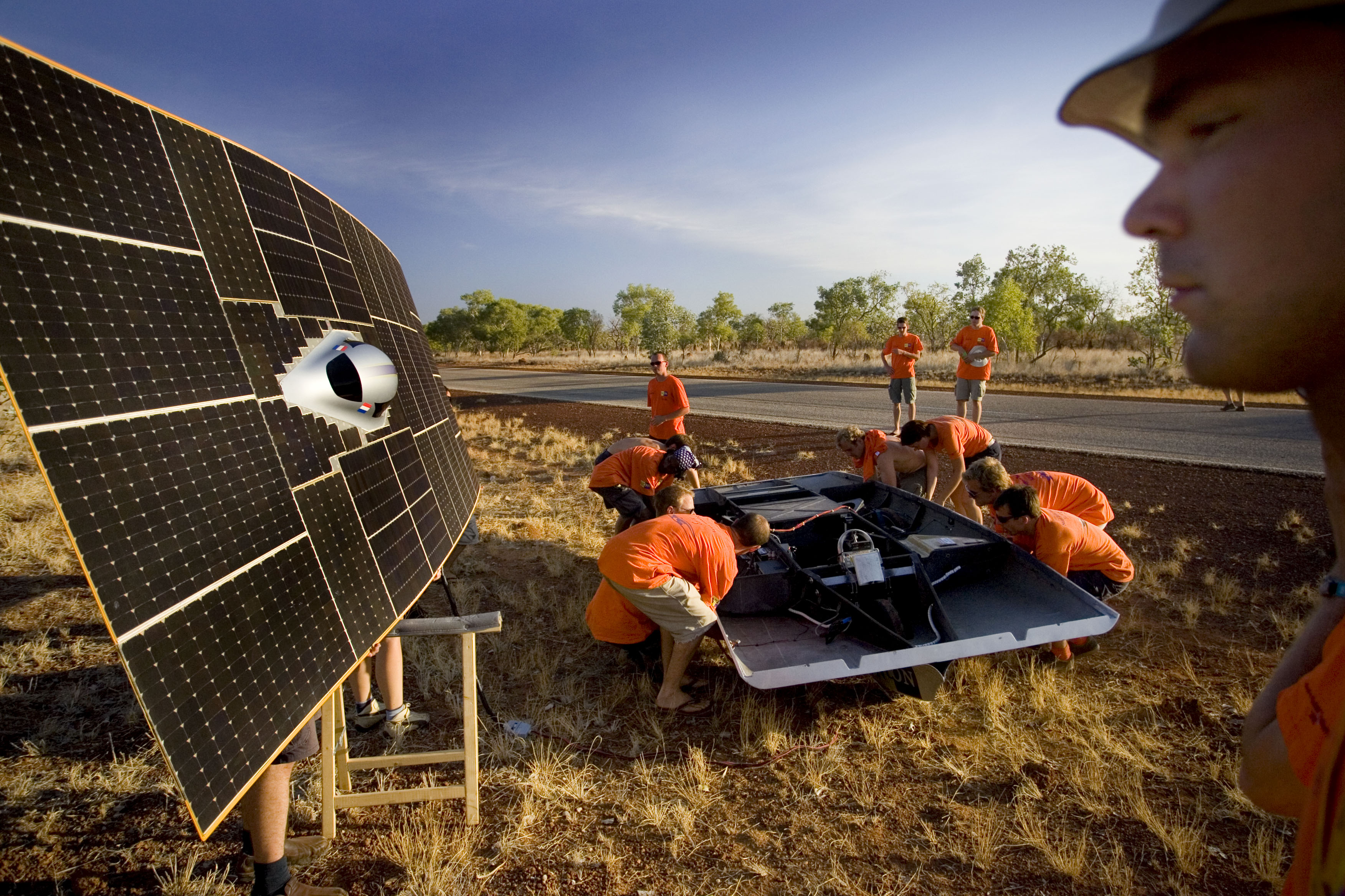 Nuna 3 ladend met het paneel los van de auto