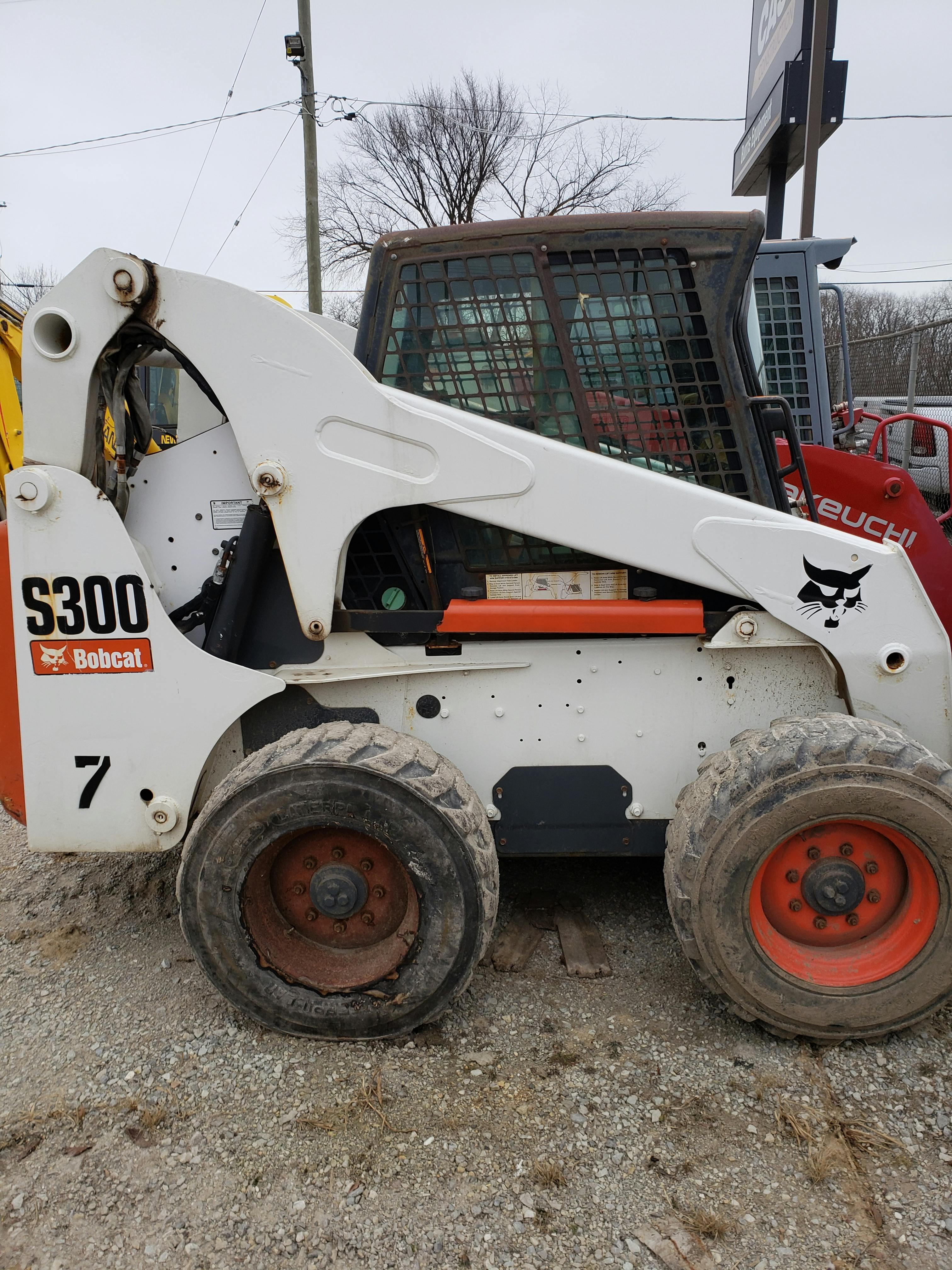 UE5041 New Holland LB75.B Burris Equipment