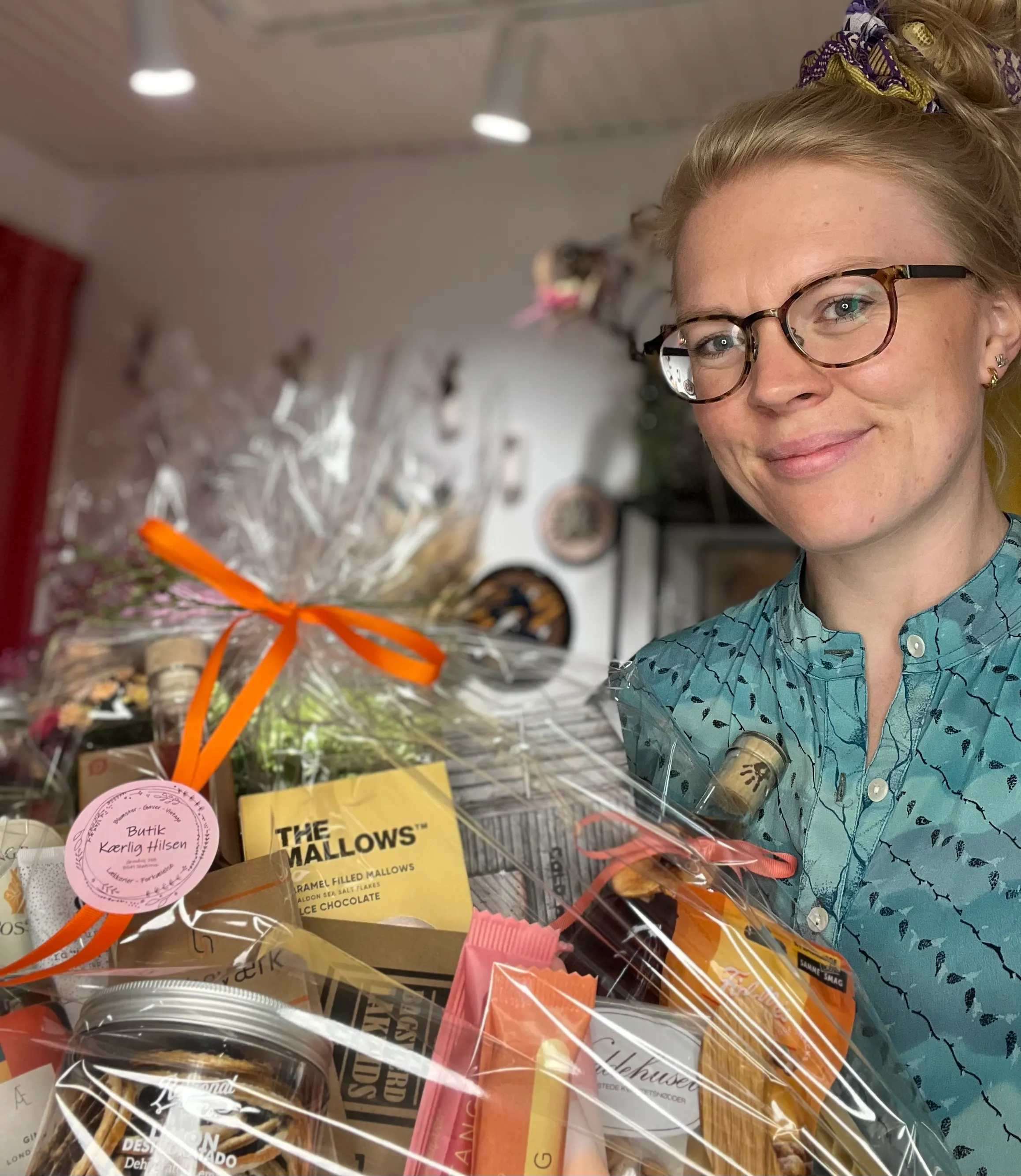 Gavekurv med delikatesser