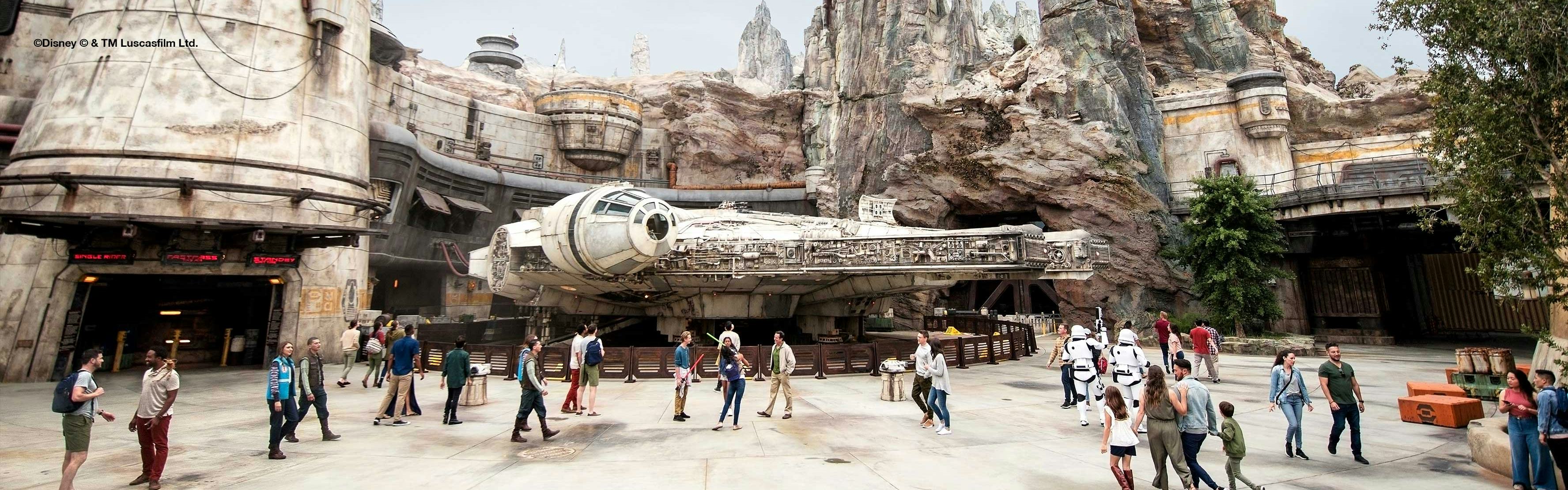 Families and kids at Walt Disney World Resort's newest attraction - Star Wars: Galaxy's Edge 
