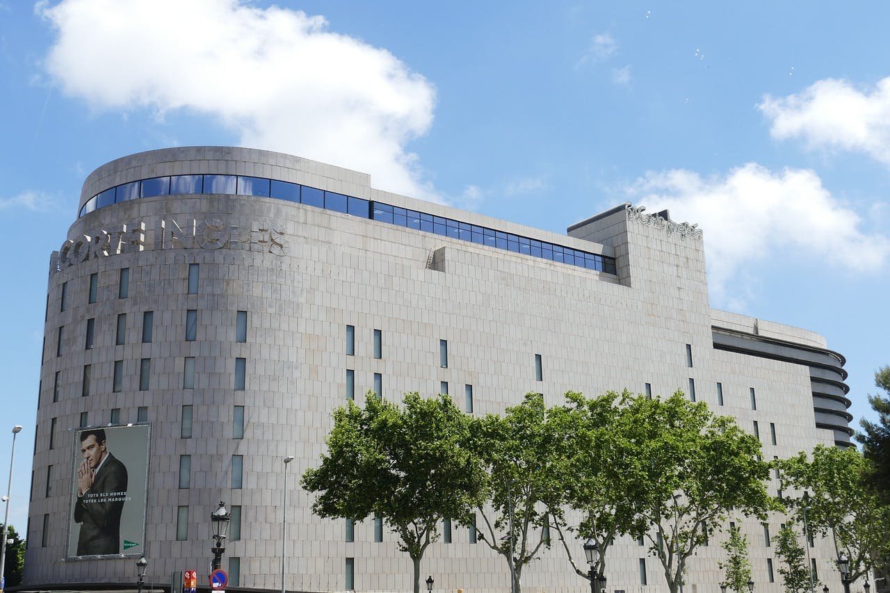 A city centre landmark, El Corte Inglés.