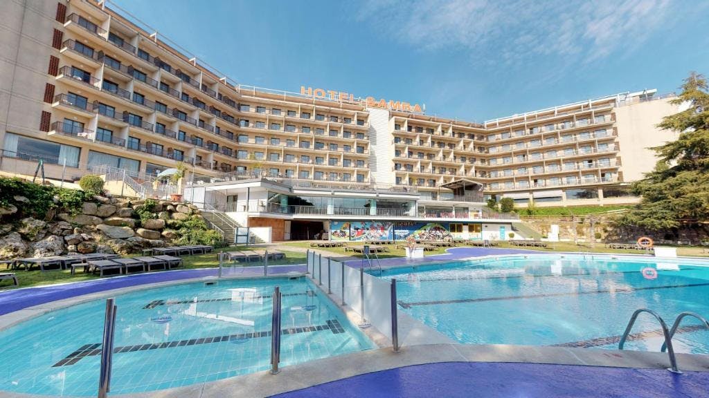 Hotel Samba in Lloret de Mar: An accommodation option in the vibrant city of Lloret de Mar.