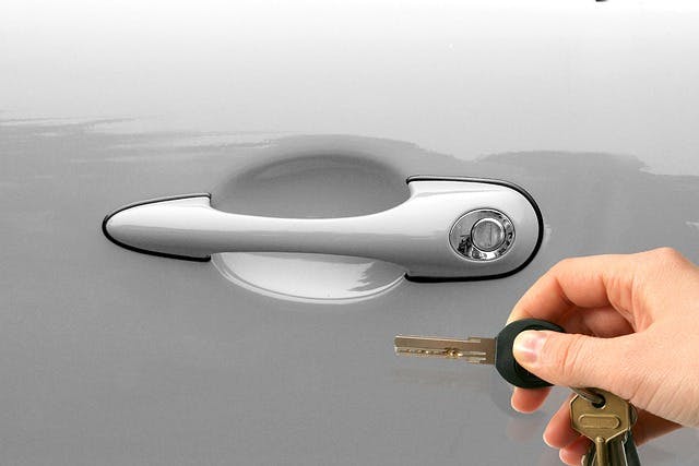 Car door handle of an automatic cars.