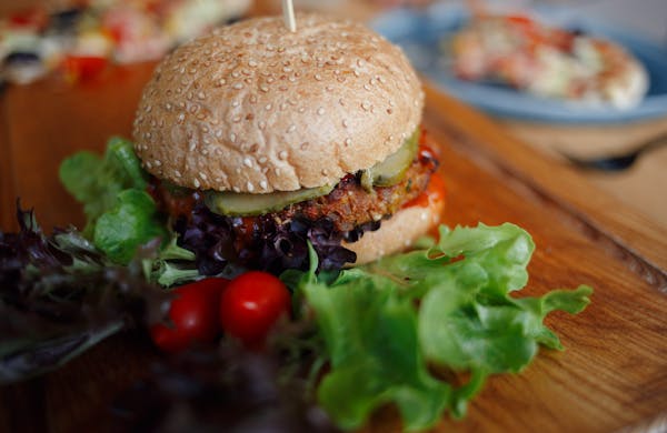 lieferservice; montafon; pferd auf wolke; cabindinner