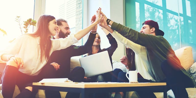 CV de jeune dip’ : ce qu’apporte une expérience en association étudiante