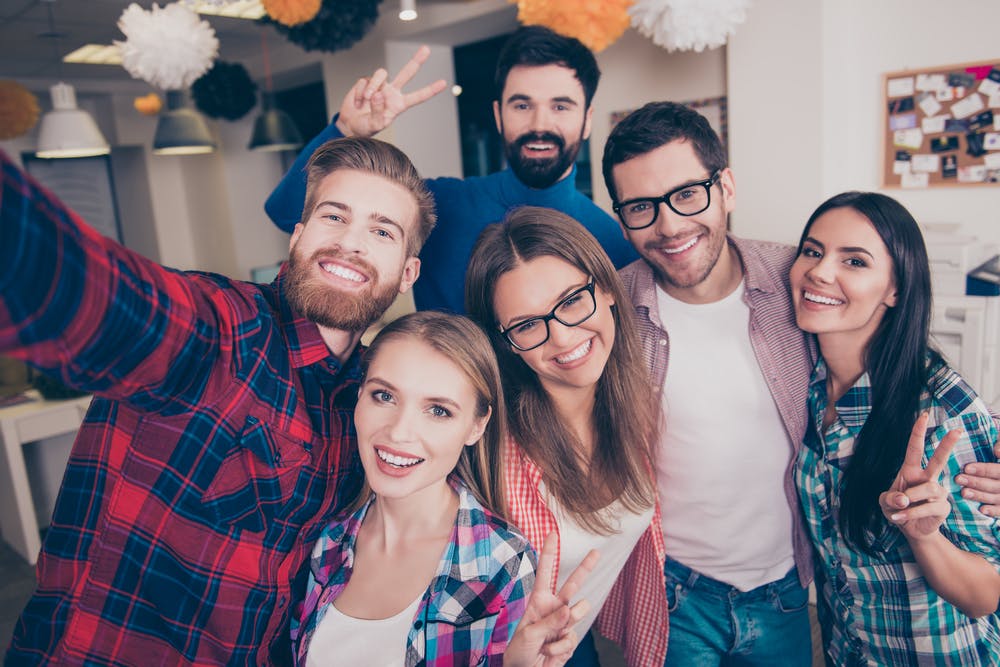 Ambiance au travail : 4 sujets à éviter à tout prix - Cadremploi
