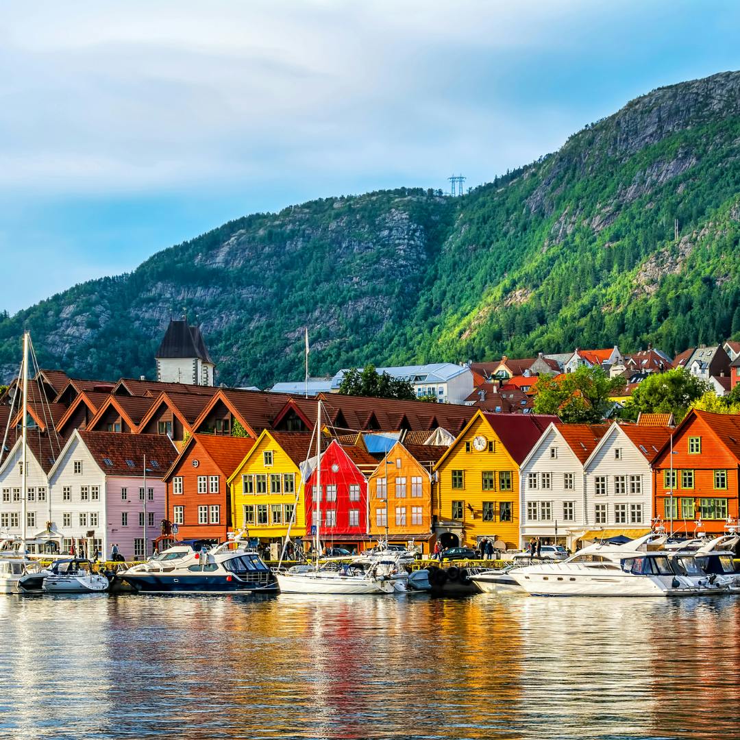 Gekleurde huizen in Bergen 