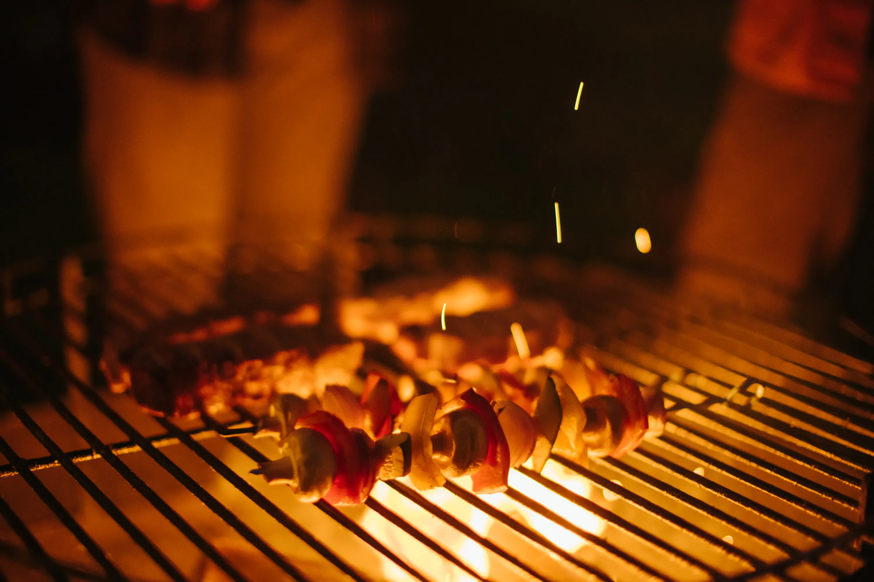 Spiessli auf Grillstelle auf Camping Jungfrau
