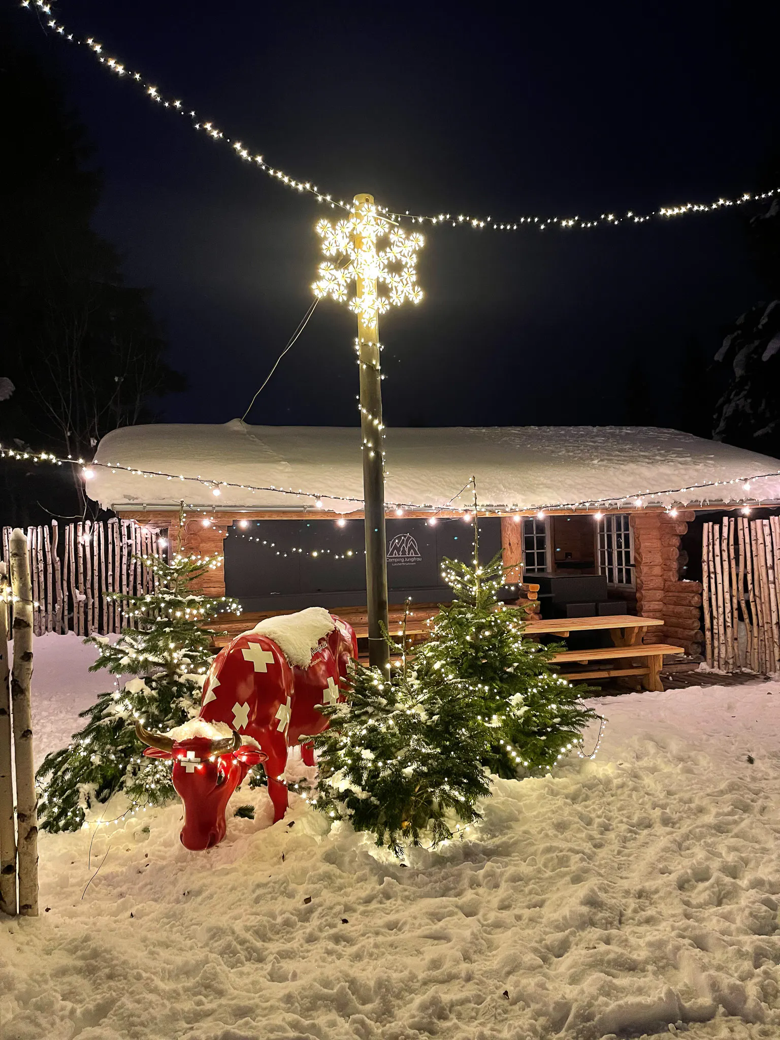 Weidstübli Bar auf dem Camping Jungfrau im Winter