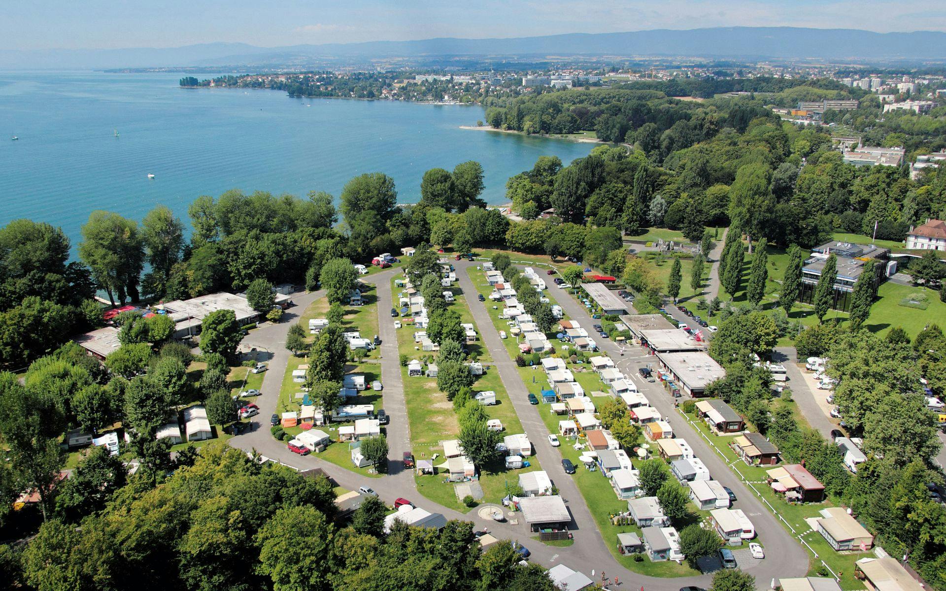 Drohnenaufnahme vom Camping Lausanne Vidy