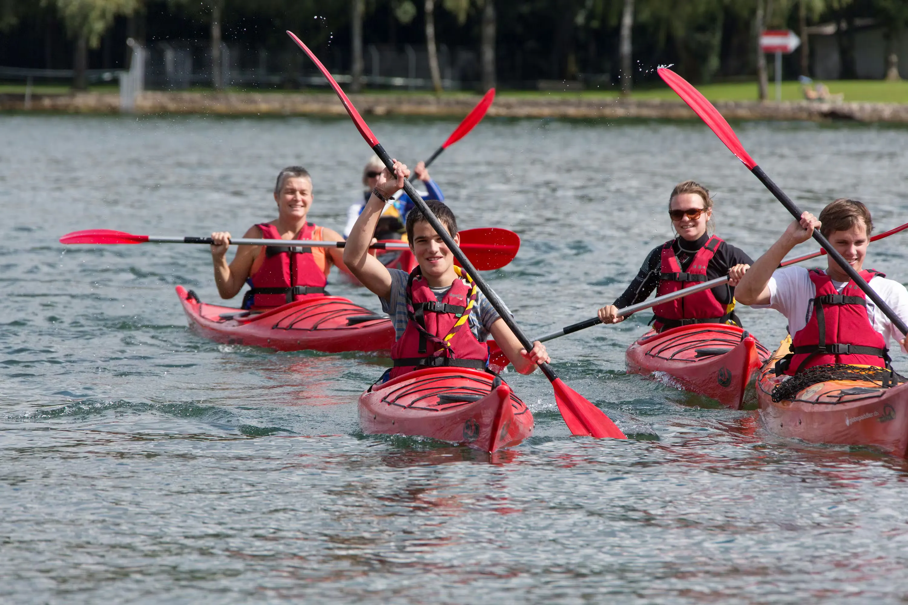 Kanufahrer auf dem Bielersee