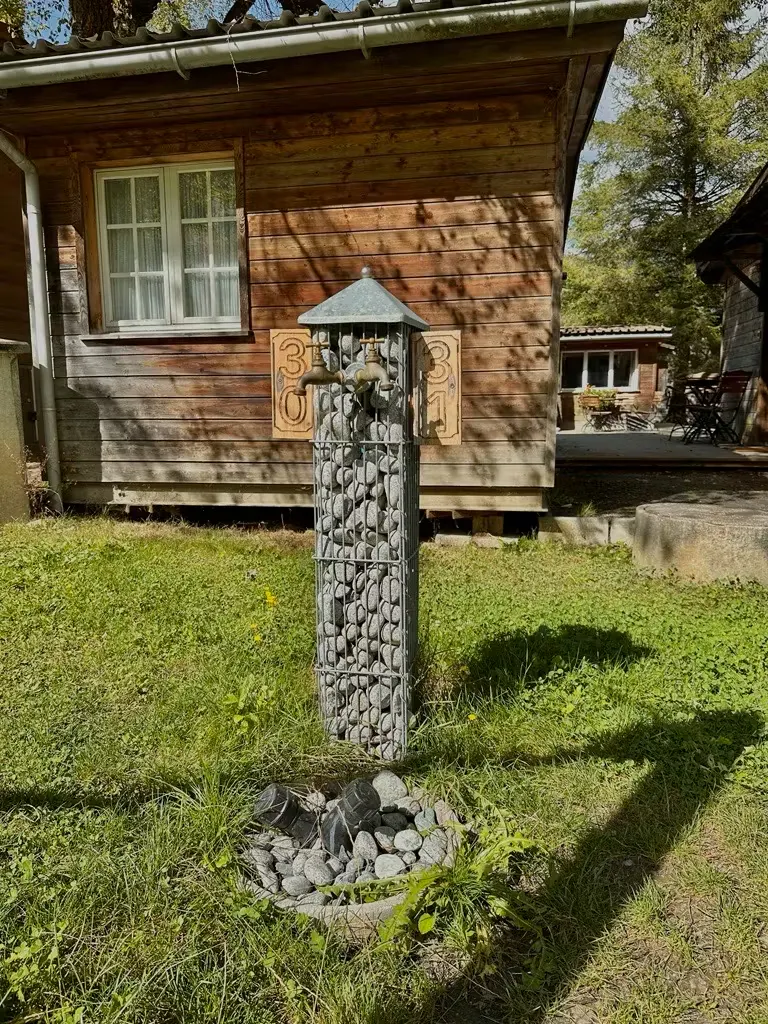 Wasser- und Abwasserturm auf dem Camping Jungfrau