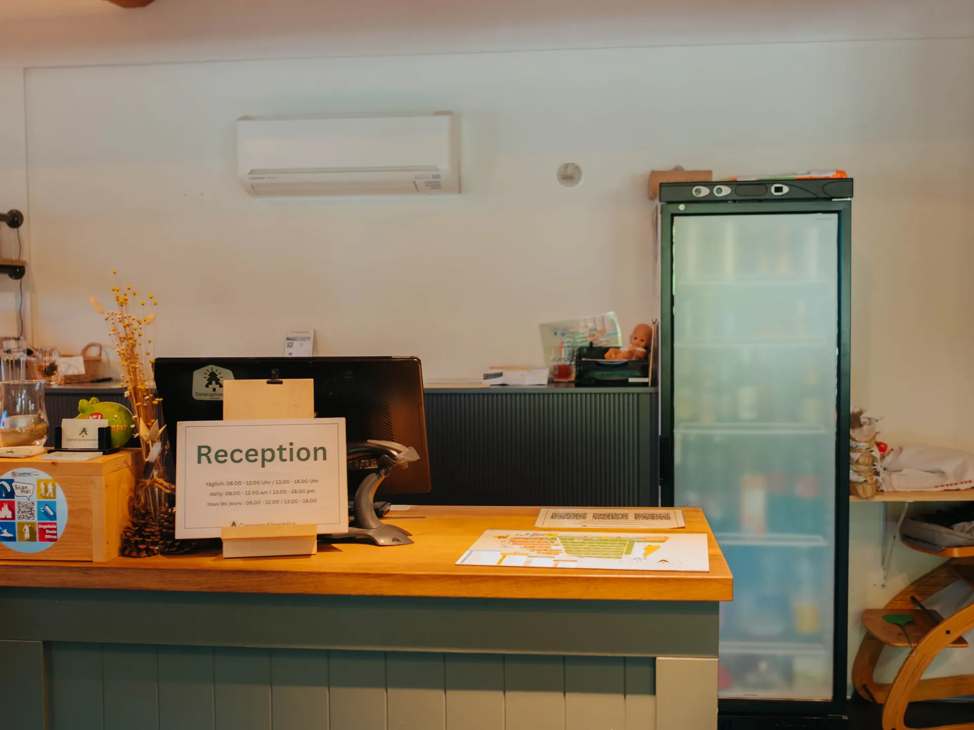 Reception des Camping Alpenblick in Unterseen