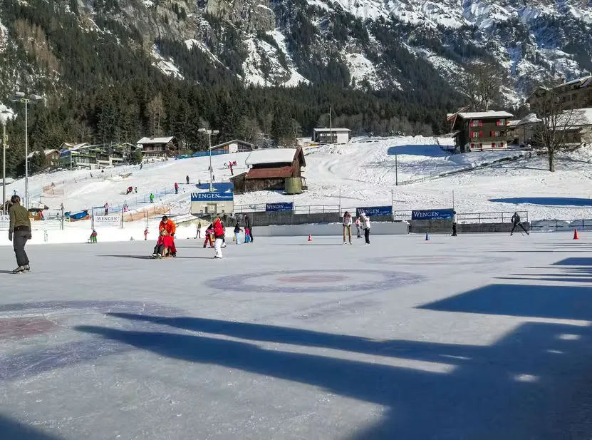 Kunsteisbahn Wengen