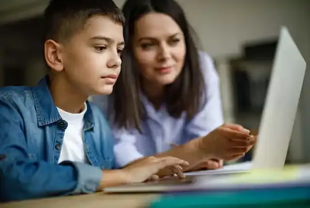 11 Ways Parents can Ensure Their Kids' Success in Online Courses