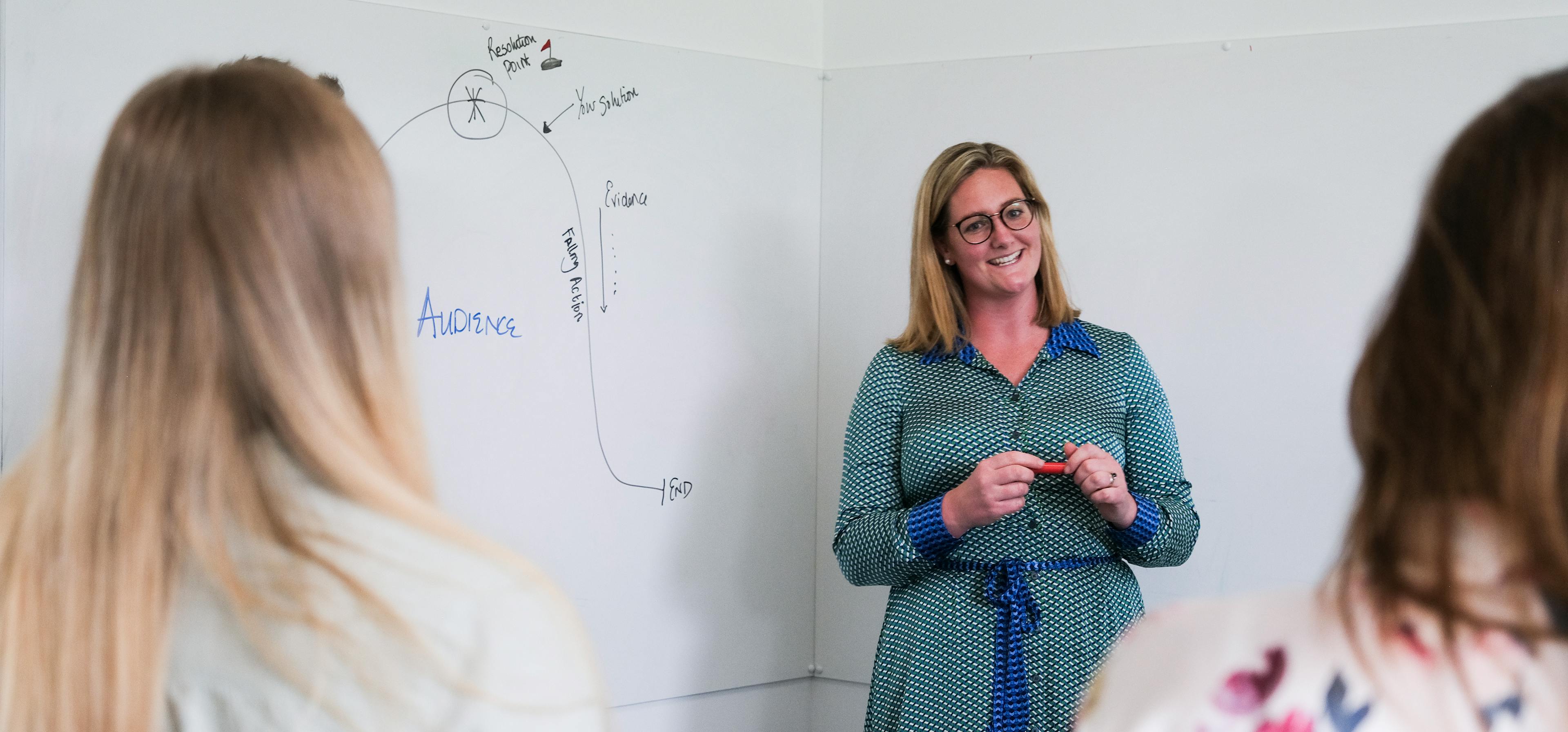 Lindsay Compton explaining a story arc