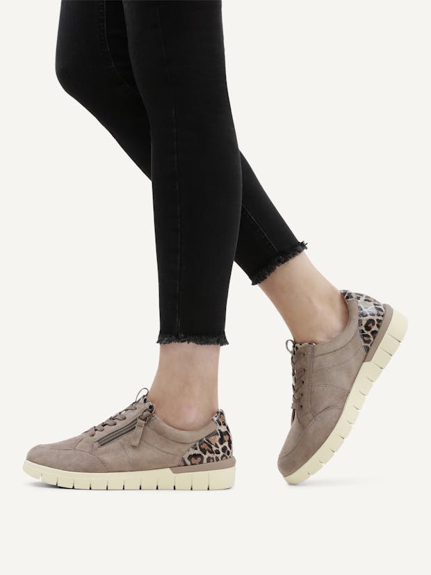 sneaker