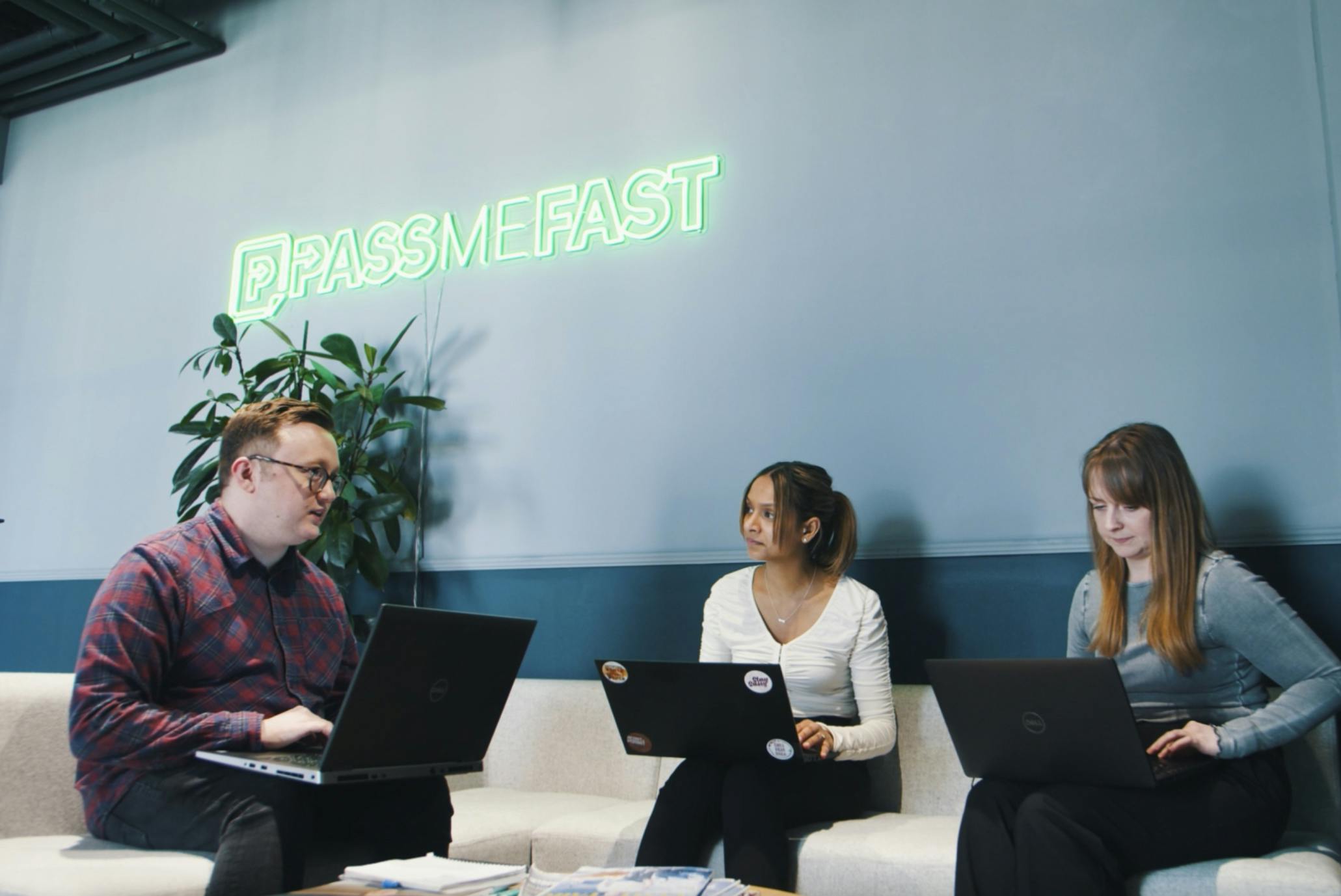 3 peoples working in the office