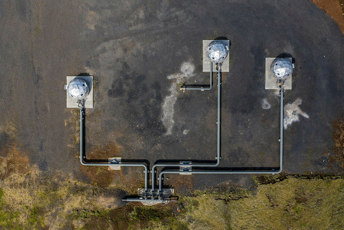Overhead view of injection wells at Hellisheiði.