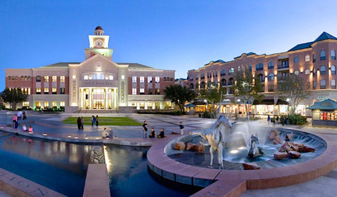 Exploring Sugar Land: 9 Fun Family Activities and Attractions in the Heart of Texas