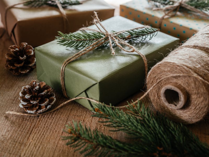 Sustainable gift wrapping