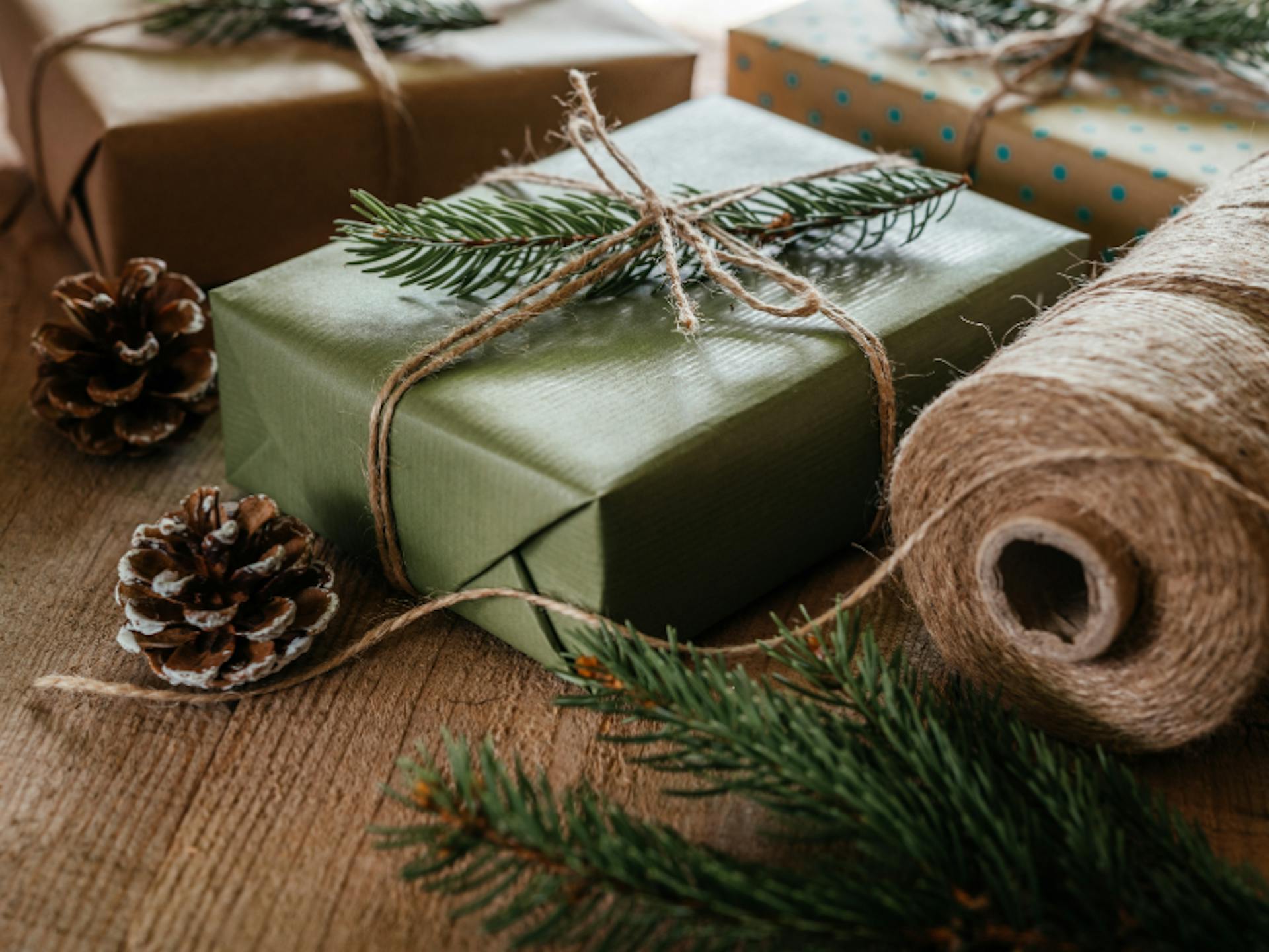 Sustainable gift wrapping