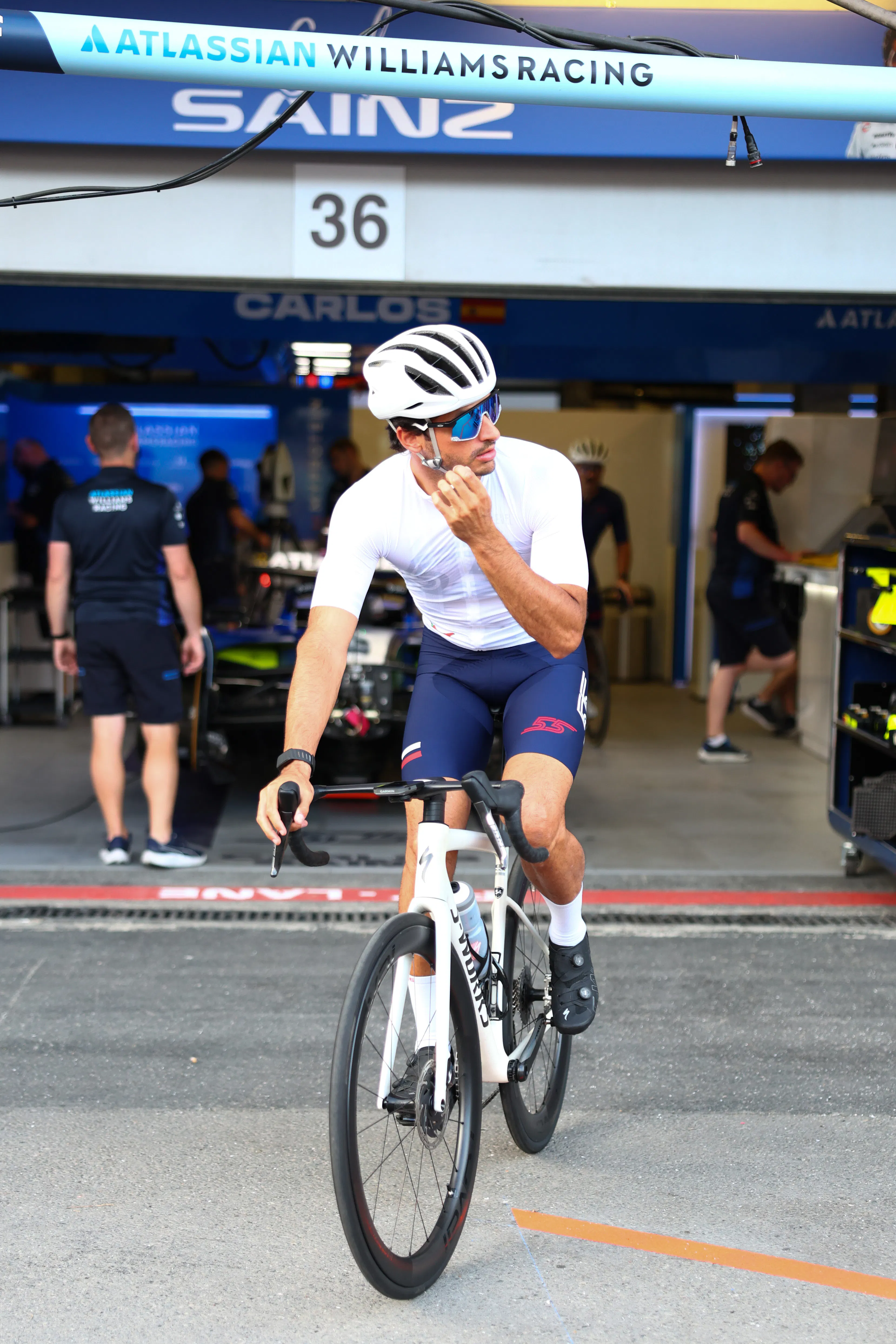 Carlos Sainz llega con los deberes hechos al GP de Azerbaiyán