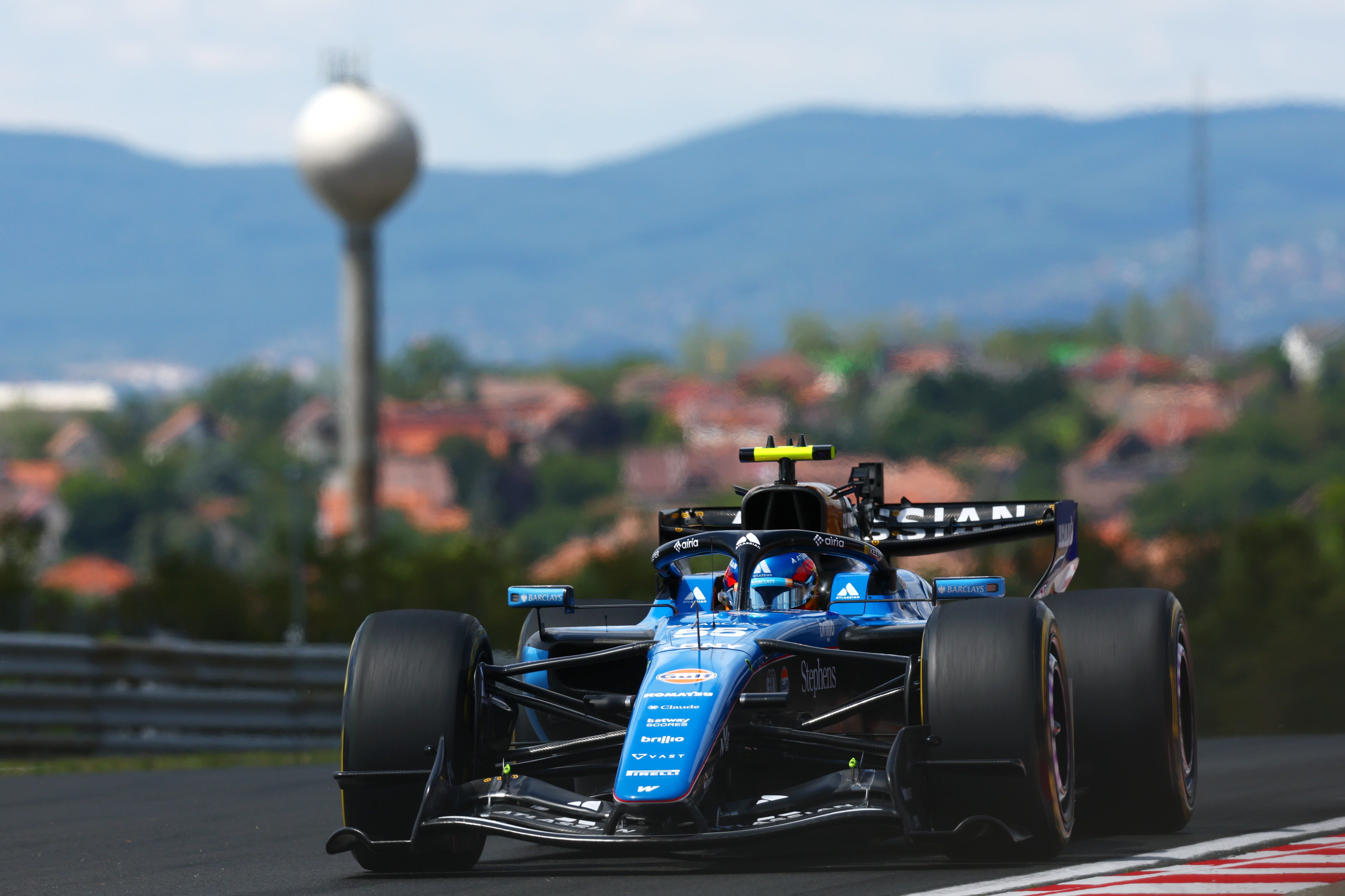 Carlos Sainz and Williams suffer expected difficulties in Hungary