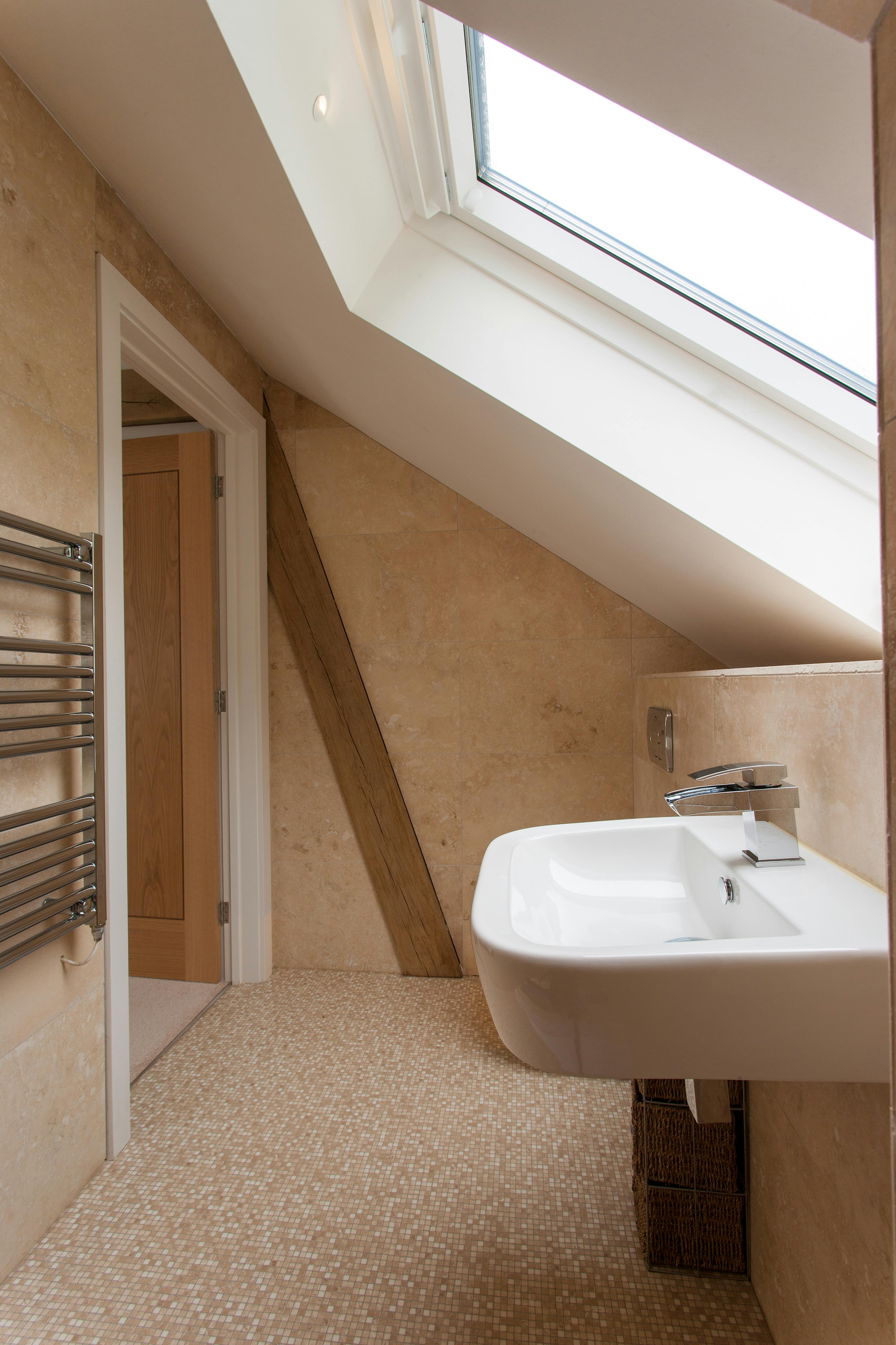 A modern oak framed bathroom