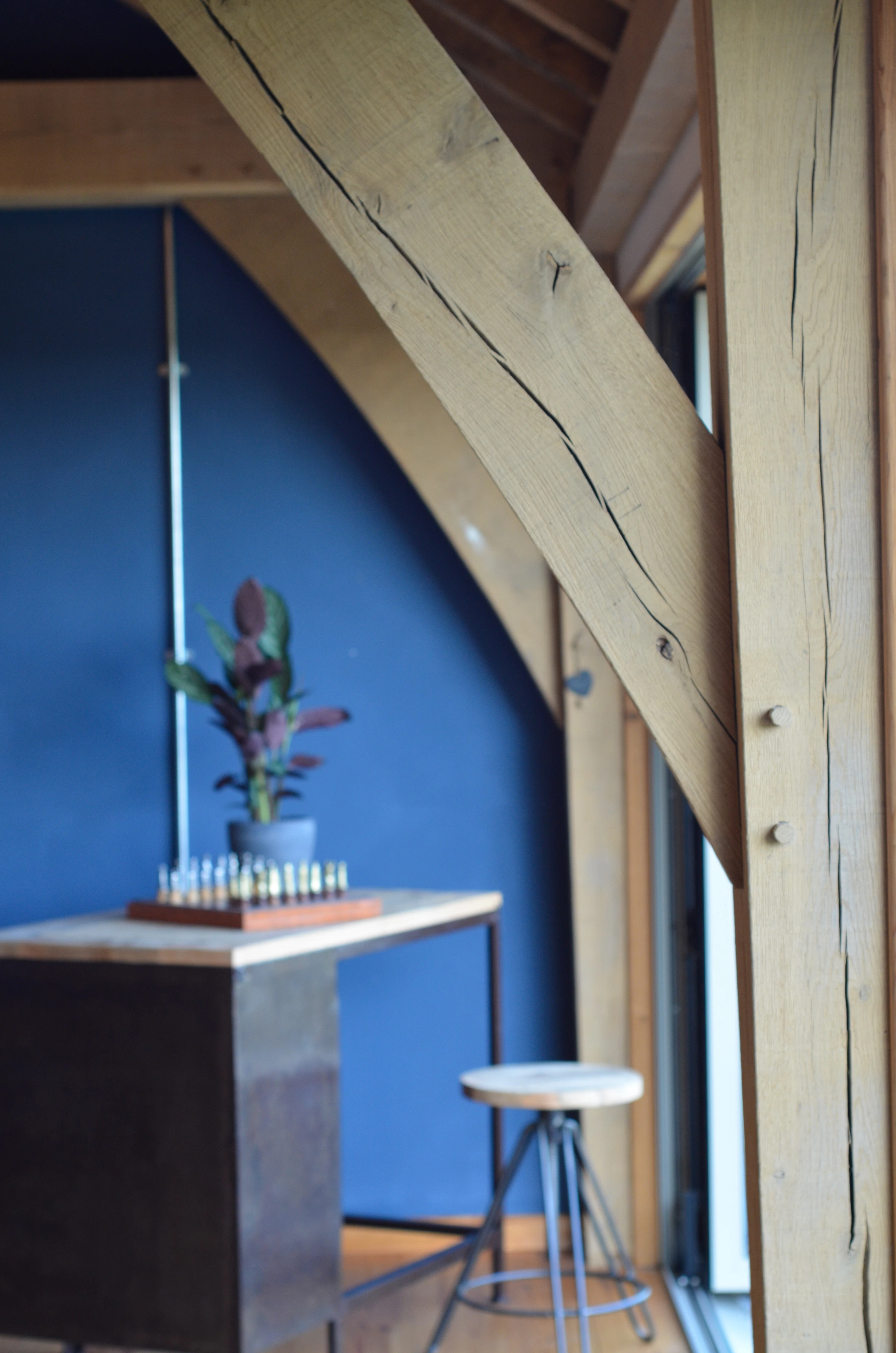 The inside of a 2-bay oak framed extension