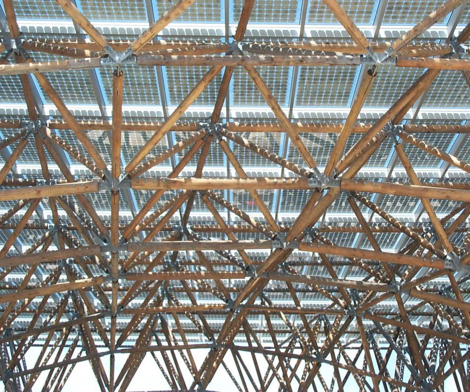 Site construction of an abstract, geometrically complex canopy