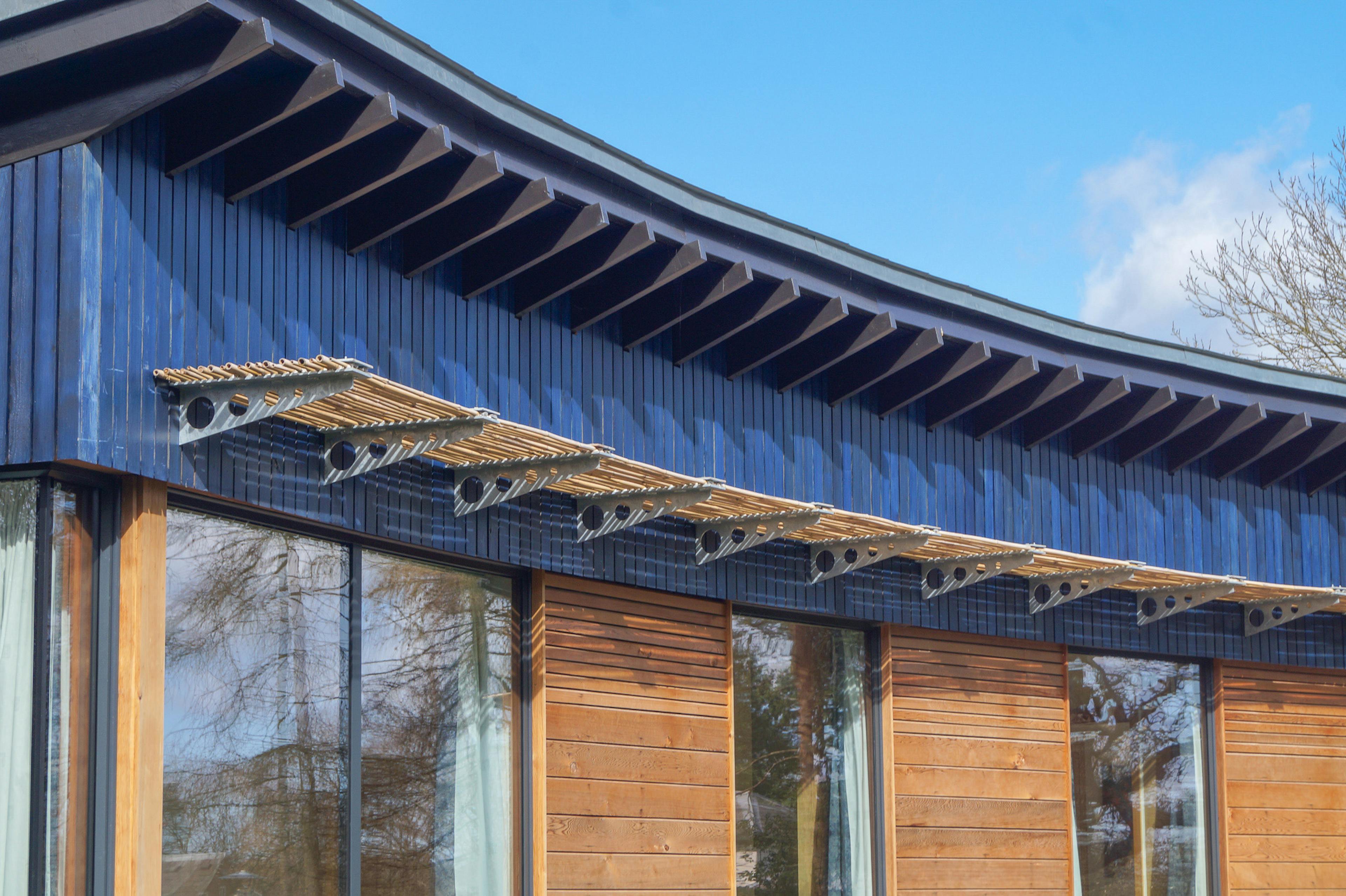 Curved Carpenter Oak Frame Detail showcasing craftsmanship in Worcestershire