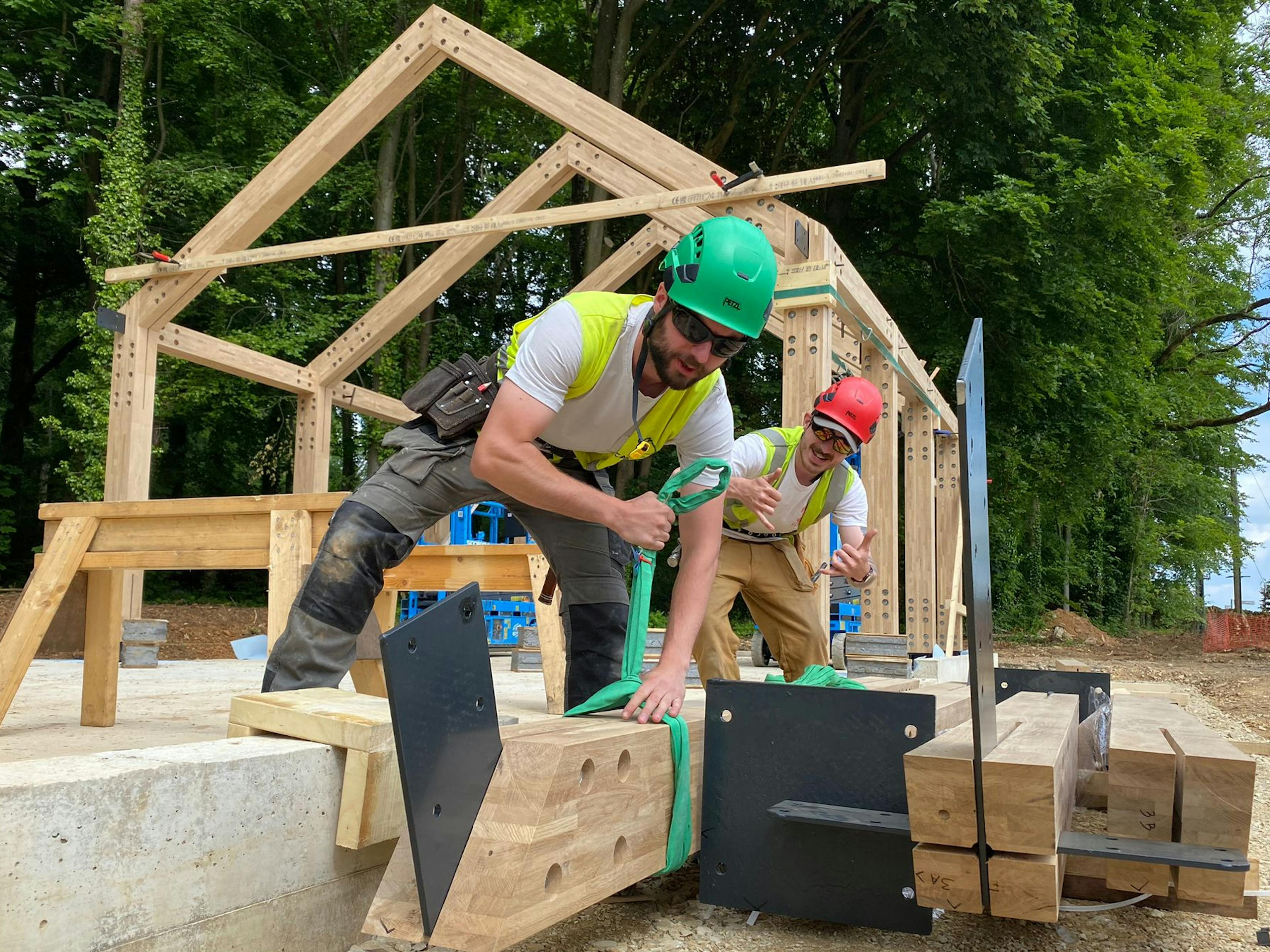 Site_Carpenters_Frame_Installation