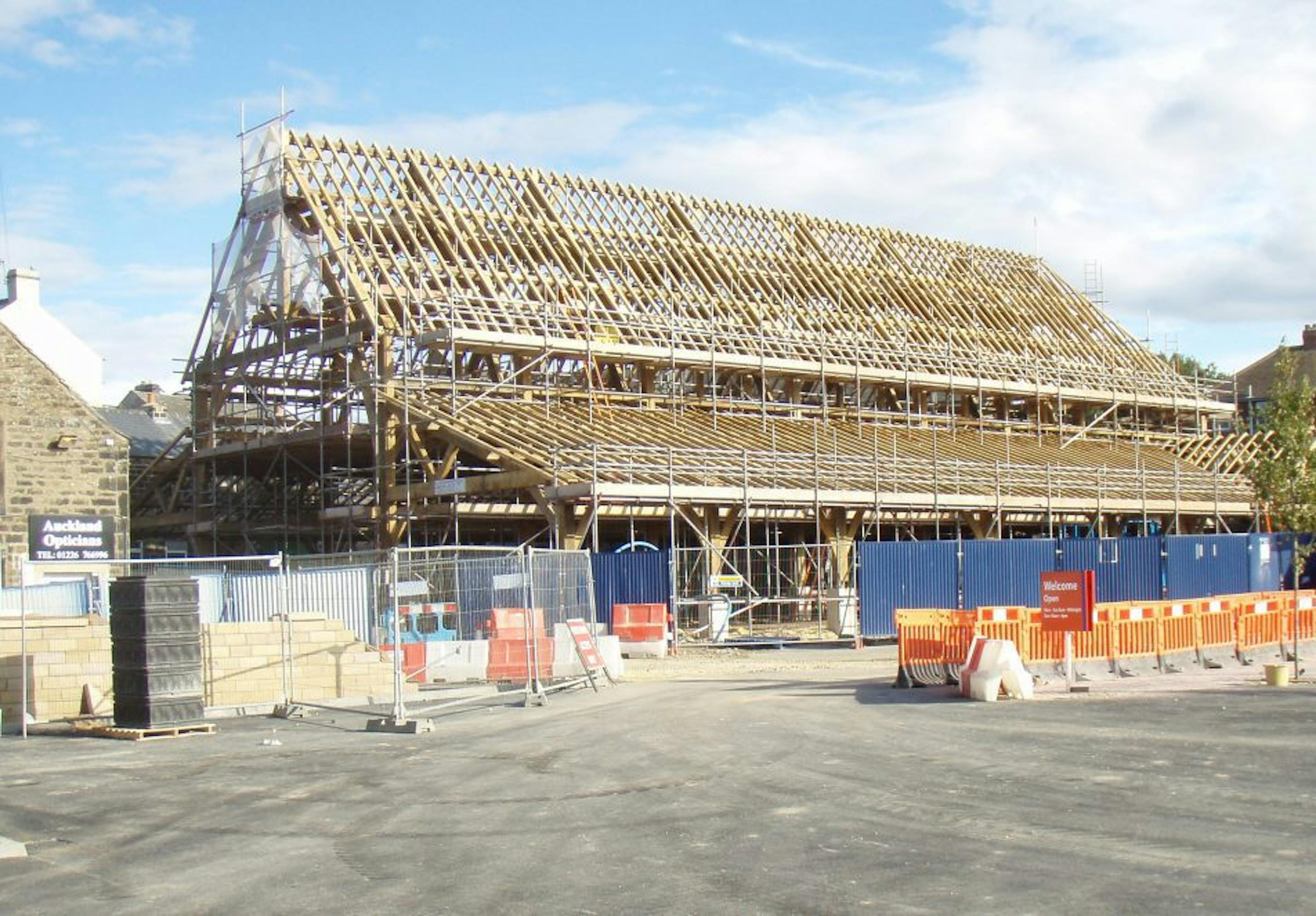 penistone_market_carpenter_oak_construction