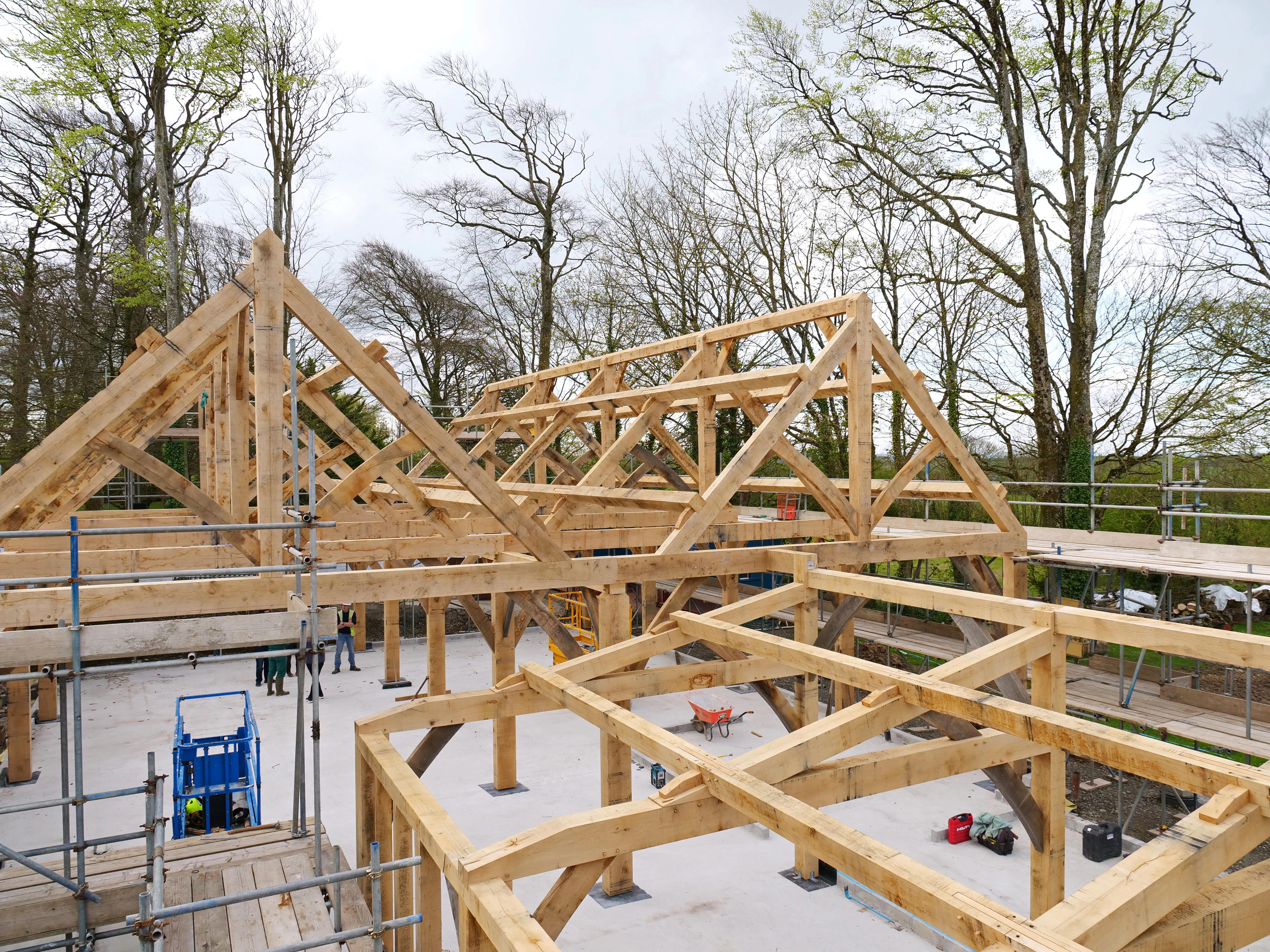 An oak frame for a wedding barn during installation